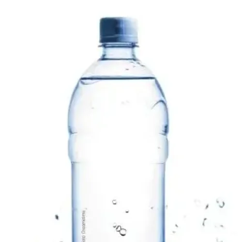 água
